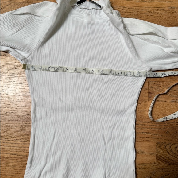 Veronica Beard Puff Sleeve Shirt - Picture 4 of 5